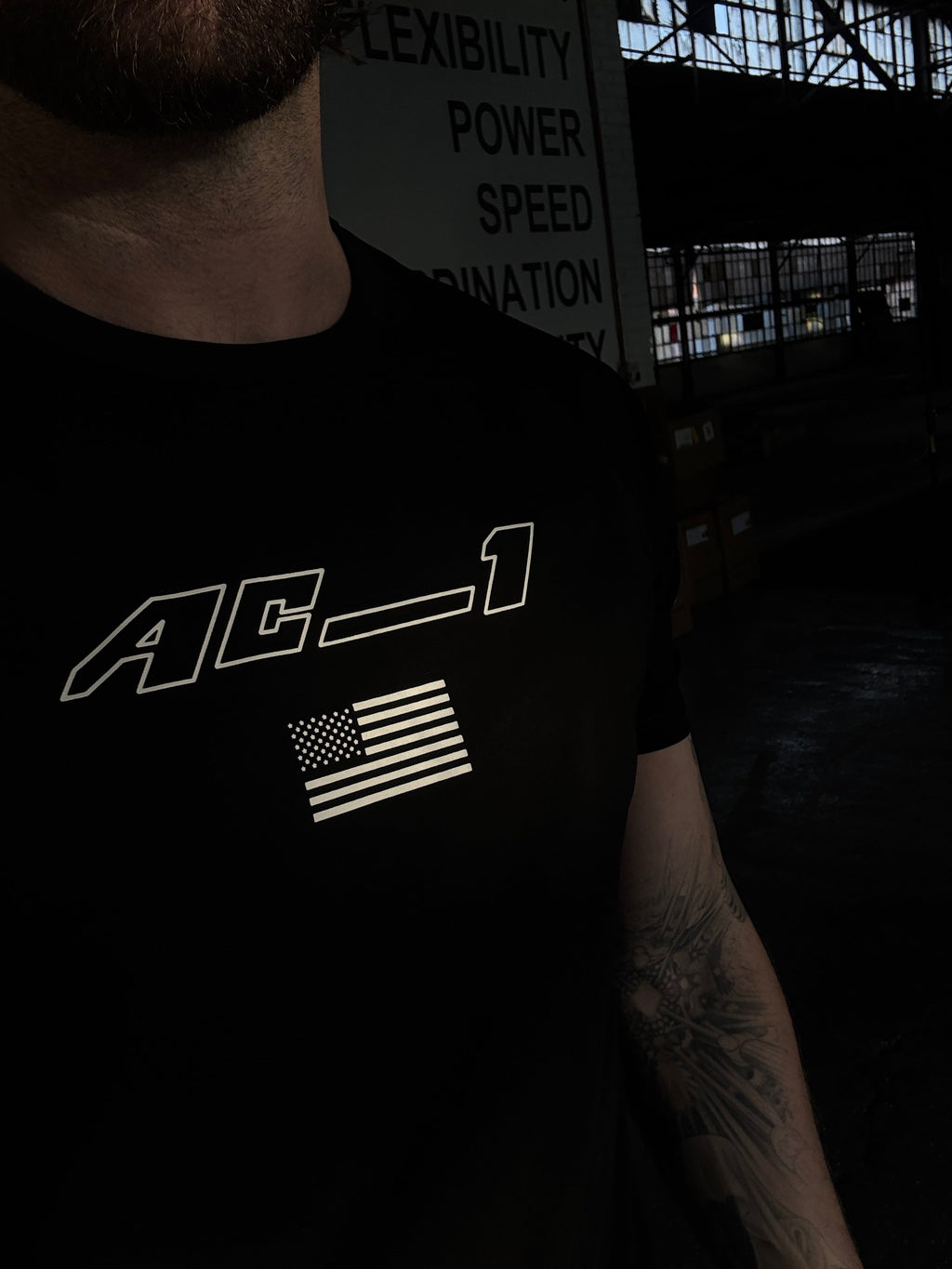 AC-1 Flag Tee - Athletifit ™ - Black