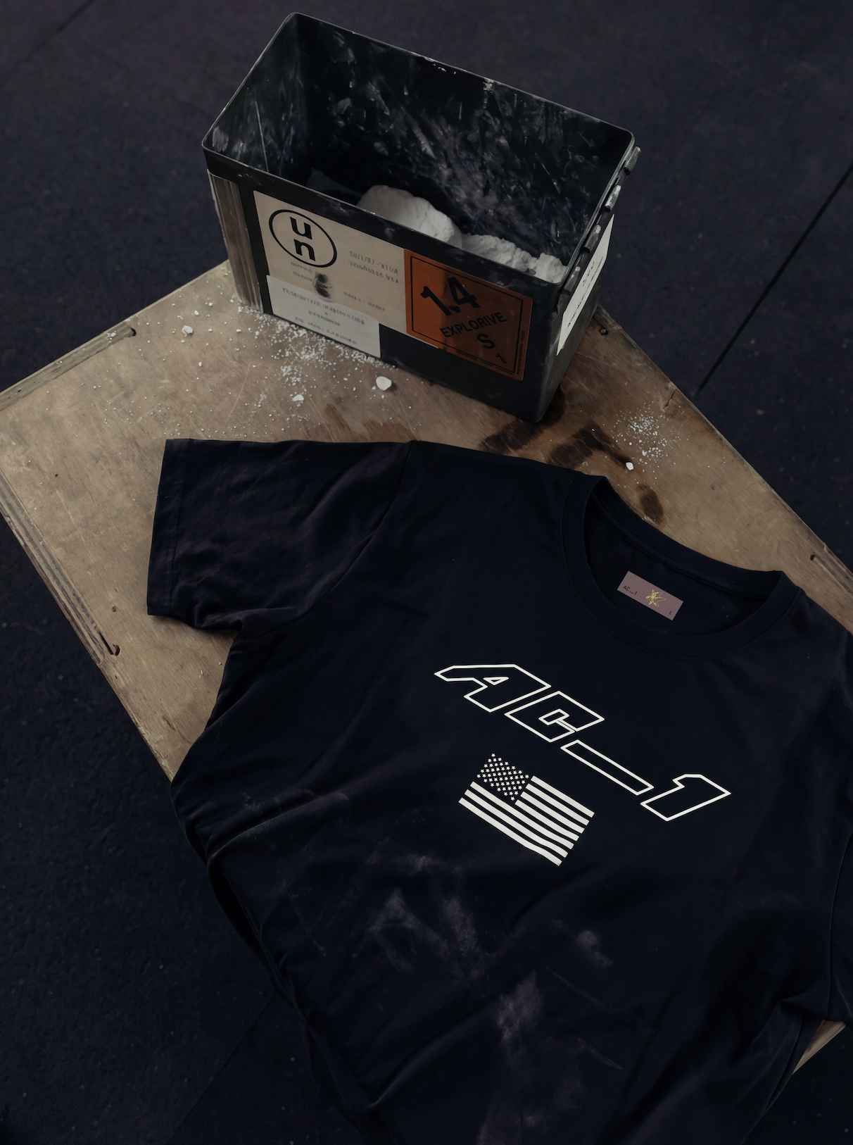 AC-1 Flag Tee - Athletifit ™ - Black