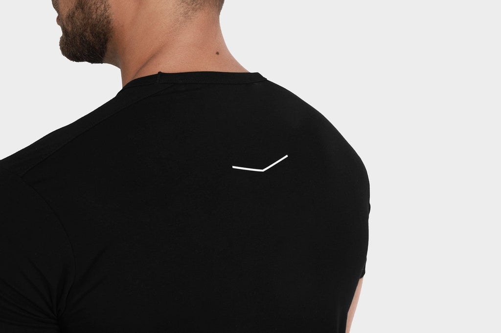 GROUNDED PERFORMANCE TEE – BLACK